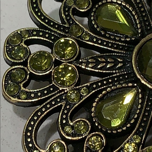 Buckle - Picture 4 of 6